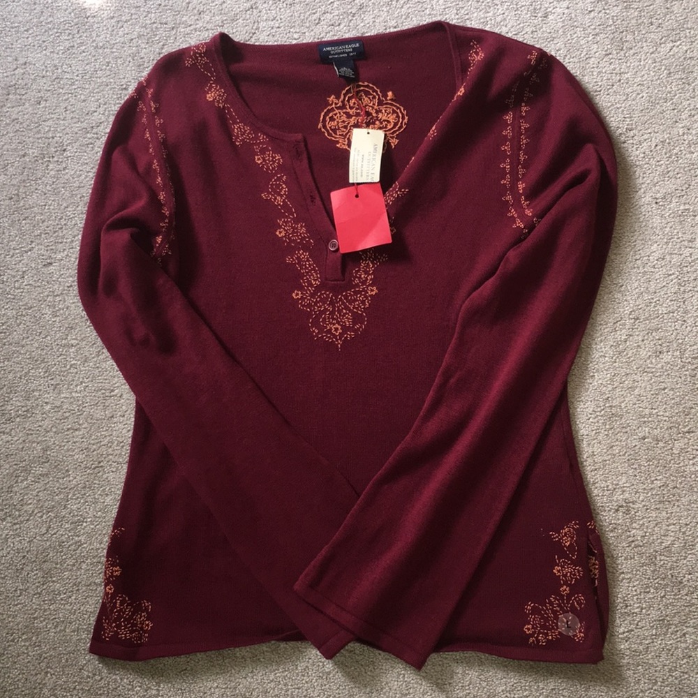 Embroidered long sleeve American Eagle top